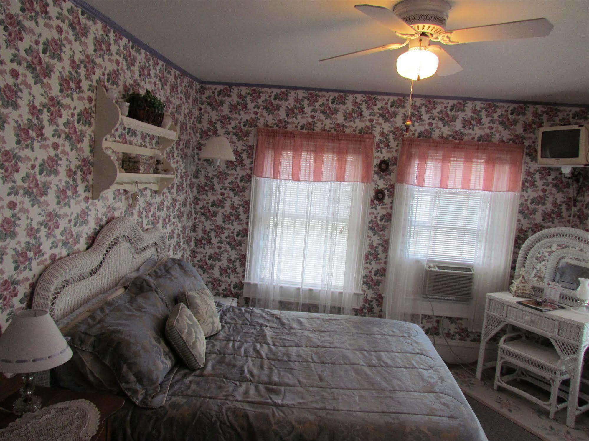 Atlantic House Bed & Breakfast Ocean City Exterior photo